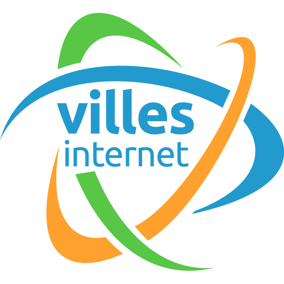 Mounir Mahjoubi hands over the “Label National Territoires Villes et Villages Internet” on February 8, 2018 in Paris. A renewed recognition for Villes Internet Association, counting 450 mayors members to support local digital policies.